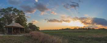 Musekese Camp Musekese Camp: Gästezelt am Lagunenrand