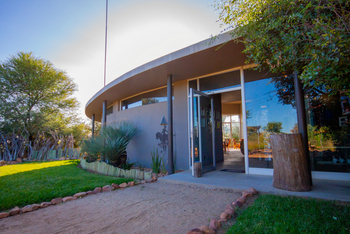 Naankuse Lodge: Eingang