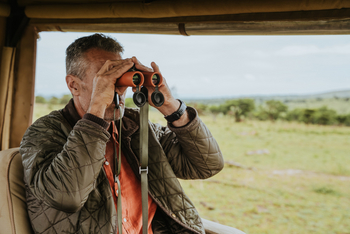 Wilderness Usawa Serengeti Camp: Gast mit Swarovski Pure NL
