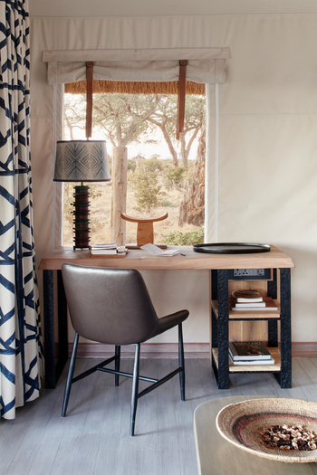 Belmond Savute Elephant Lodge Belmond Savute Elephant Lodge: Schreibtisch