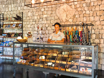 Etosha Oberland Lodge Etosha Oberland Lodge: Souvenirshop