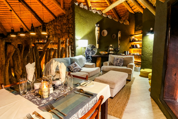 Ondudu Safari Lodge Ondudu Safari Lodge: Restaurant