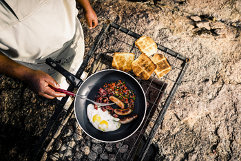 Sanctuary Kichakani Serengeti Camp Sanctuary Kichakani Serengeti Camp: Toast und Eier