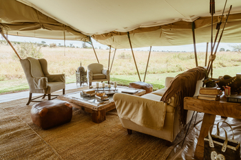 Speke's Camp: Lounge im Hauptzelt