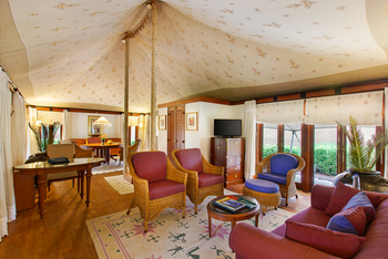 The Oberoi Rajvilas: Royal Tent - Lounge