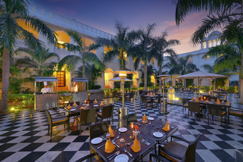 The Tigress: Restaurant