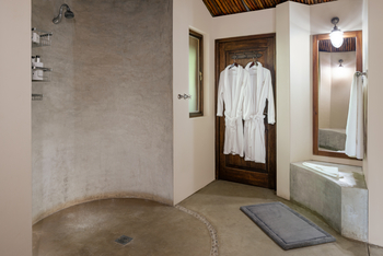 Tuli Safari Lodge Mashatu: Dusche