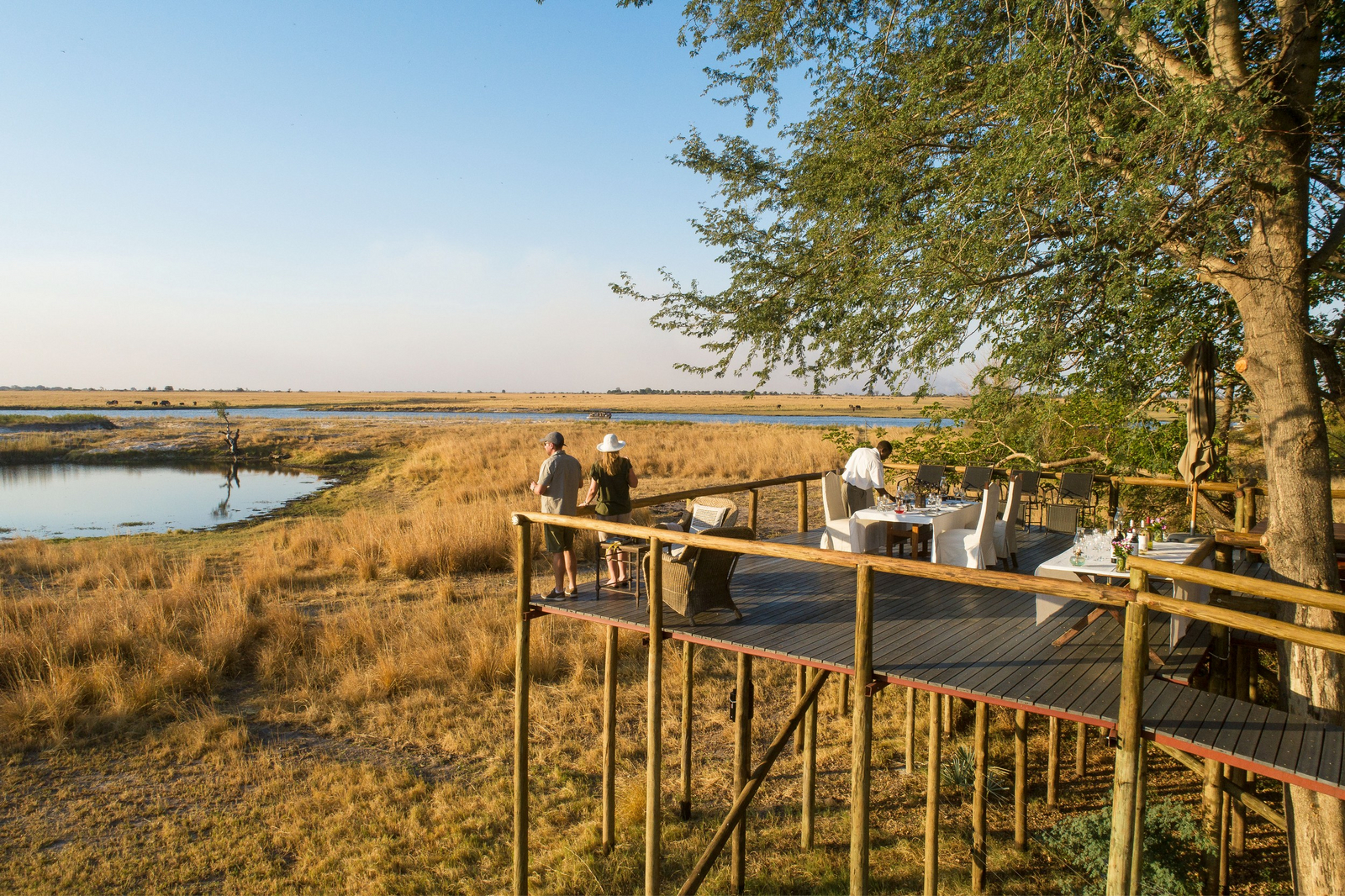 Chobe Savanna Lodge Chobe Savanna Lodge: Deck