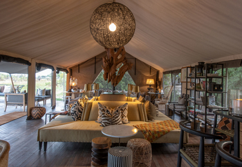 Gomoti Plains Camp: Zentrale Einrichtungen