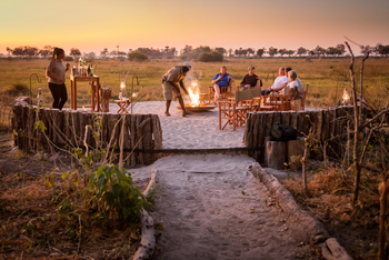 Amber River Camp: Boma