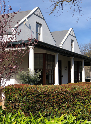 La Clé Village: Manoir - Front View