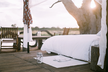 Somalisa Acacia Camp Somalisa Acacia Camp: Sleep-Out