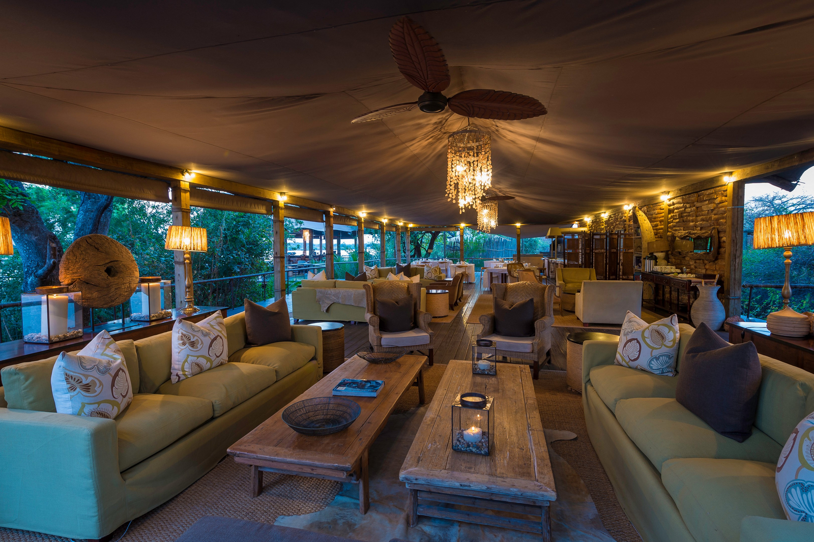 Toka Leya Camp Toka Leya Camp: Gemeinschaftsraum