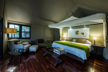 Chitabe Camp: Gästezelt Interieur