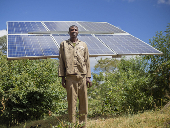 KaingU Safari Lodge: Hausmeister Oscar