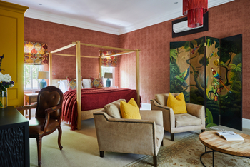 La Clé Village: Domain - Rotes Schlafzimmer