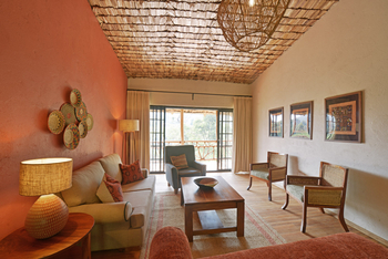 Mahogany Springs Safari Lodge: New Room