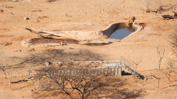 Saruni Samburu: Underground Hide