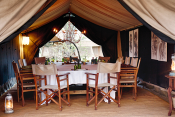 Serian Serengeti South: Restaurant Interior