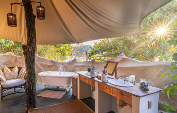 Time + Tide Chongwe Suites: Cassia - Waschtisch