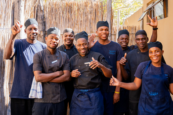 Azura Benguerra Island: Team