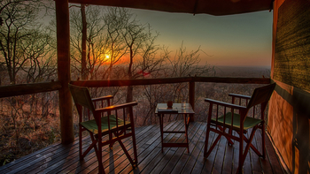 Ghoha Hills Savuti Lodge Ghoha Hills Savuti Lodge: Sonnenuntergang