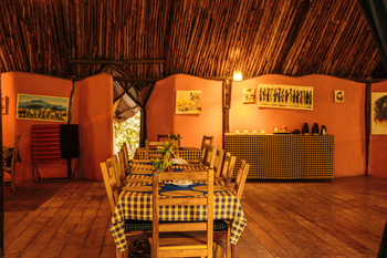 Migunga Tented Camp: Gemütlicher Speisesaal