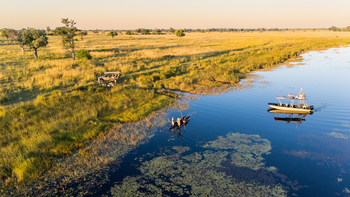 Monachira Camp: Boot auf dem Fluss