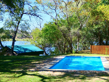Ndhovu Safari Lodge: Pool