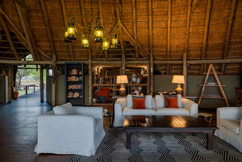 Pom Pom Camp: Sitzgruppe