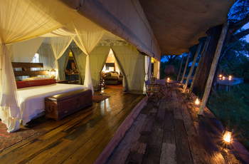 Zarafa Camp: Bett und Deck