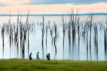 Bumi Hills Safari Lodge: Tour am Wasser