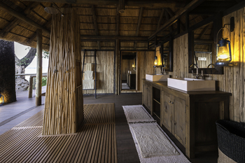 Chamilandu Bushcamp: Waschtisch