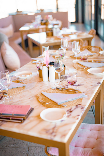 The Desert Grace: Restaurant