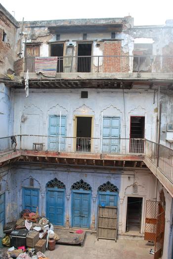 Haveli Dharampura: 13 Damals