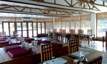 IORA The Retreat: Im Restaurant