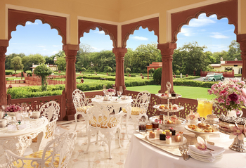 Jai Mahal Palace: Gartenterrasse