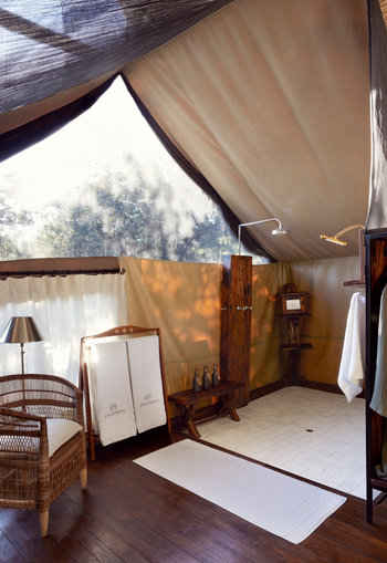 Laba Jongomero: Begehbare Dusche