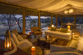 Richard's River Camp: Lounge