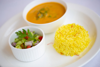 Sujan Sher Bagh: Reis mit Chutney