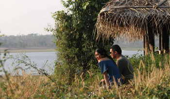 Evolve Back Kuruba Safari Lodge: Am See