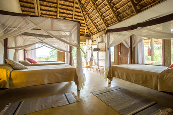 Lake Burunge Tented Lodge: Mehrbettzimmer