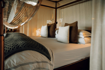 Little Chem Chem: Kissen