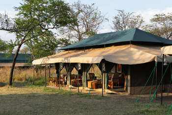 Little Moru Camp: Hauptzelt mit Ventilierungsschlitzen