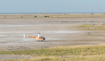 Camp Kalahari Camp Kalahari: Gelandeter Helikopter