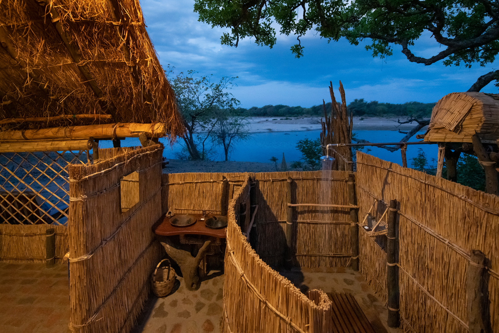 Takwela Camp Takwela Camp: Offenes Bad