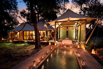 Xaranna Okavango Delta Camp: Laternen am Plaunge Pool