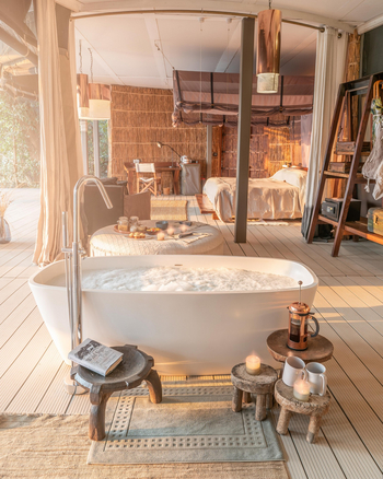 Chinzombo Camp Chinzombo Camp: Luxury Safari Tent