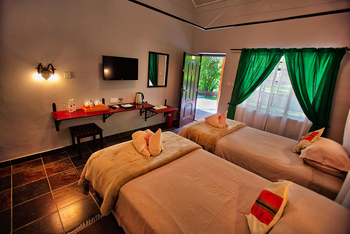 Island Safari Lodge: Heritage Room