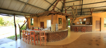 Kavinga Safari Camp: Bar und Rezeption